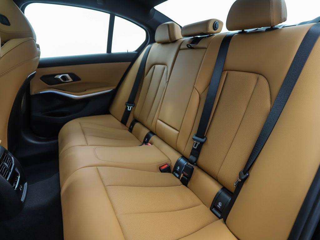 2025 BMW 3 Series 330i xDrive 22
