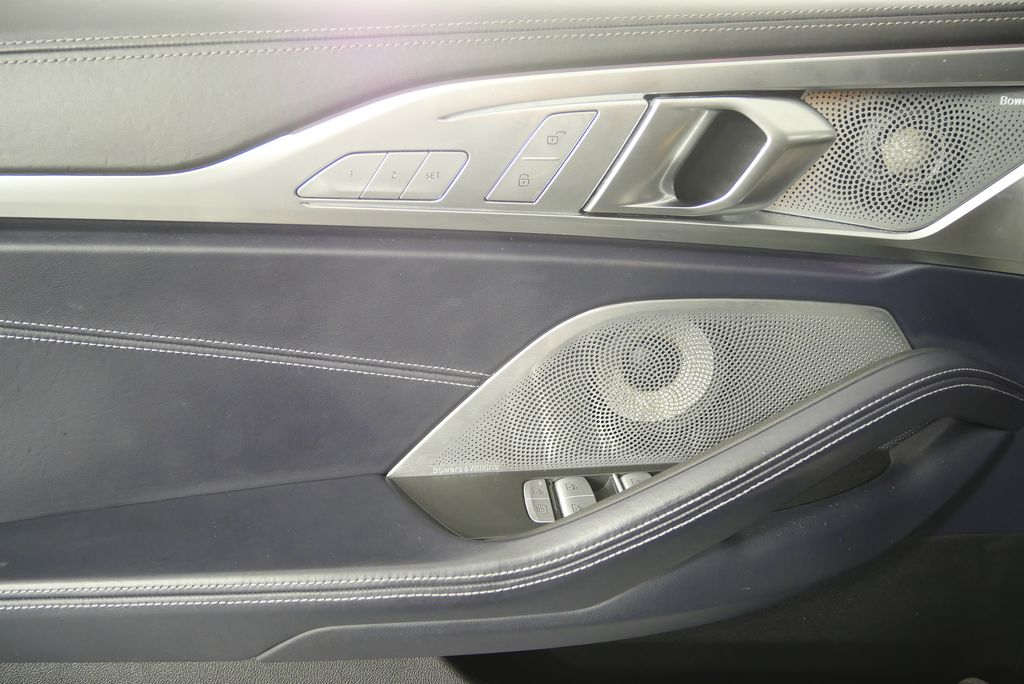 Thumbnail: 2022 BMW 8 Series - 9