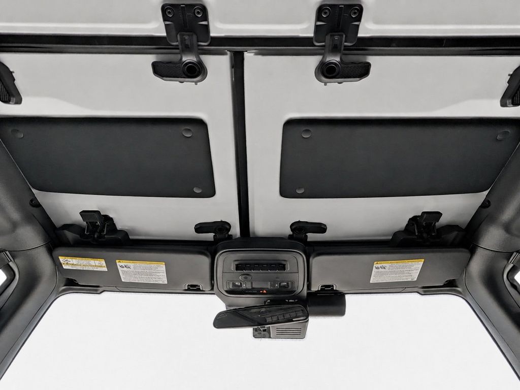 New 2026 Oxford White Ford Badlands® image 20