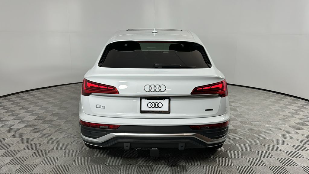 2025 Audi Q5  4