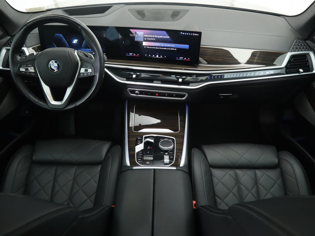 Thumbnail: 2024 BMW X5 - 13