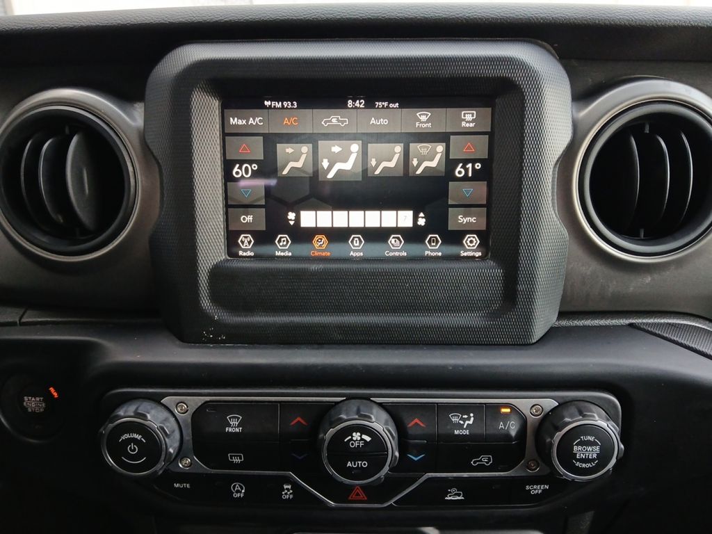 Used Car 2023 Jeep Gladiator  Texas Trail For Sale Under $35,000 In Austin, Texas