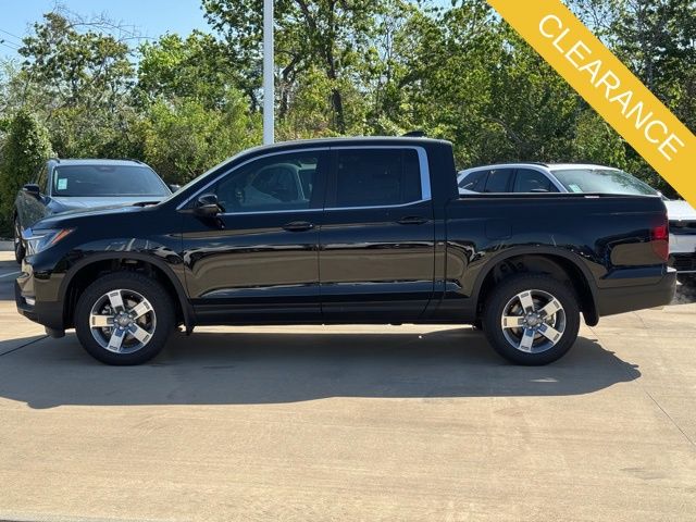 2025 Honda Ridgeline RTL Black at Community Honda