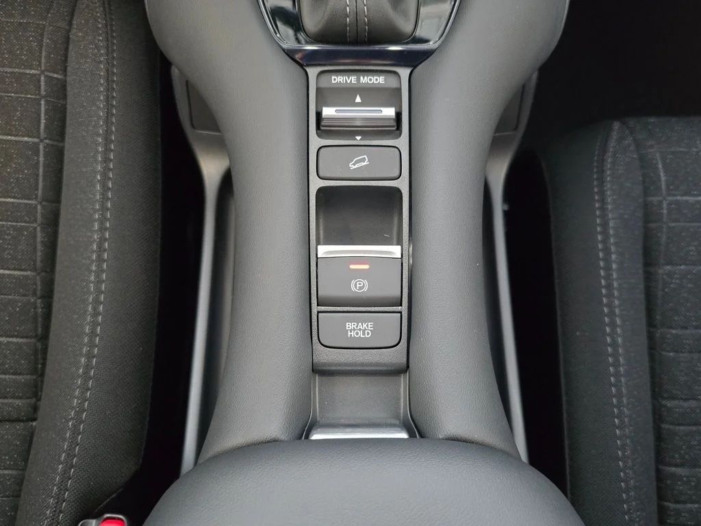 Thumbnail: 2027 Honda HR-V - 32