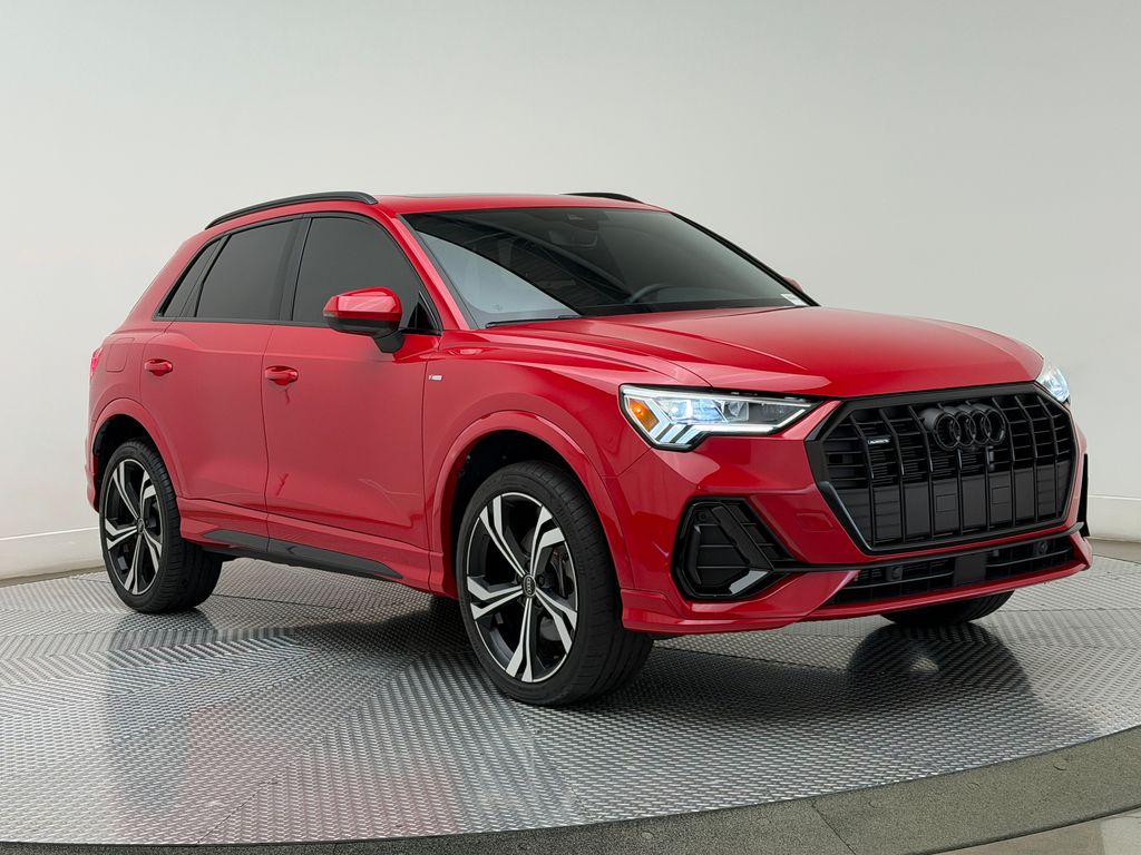 Thumbnail: 2023 Audi Q3 - 2