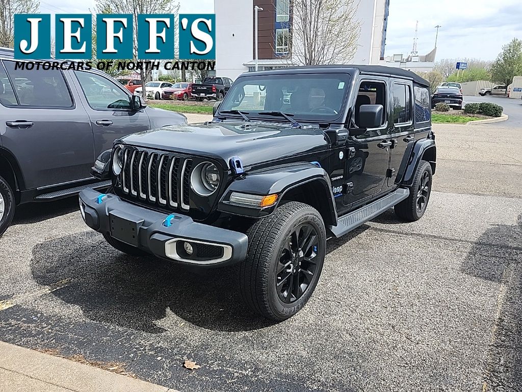 Black Clearcoat 2023 Jeep Wrangler 4xe Sahara 4WD SUV / Crossover Four-Wheel Drive 8-Speed Automatic