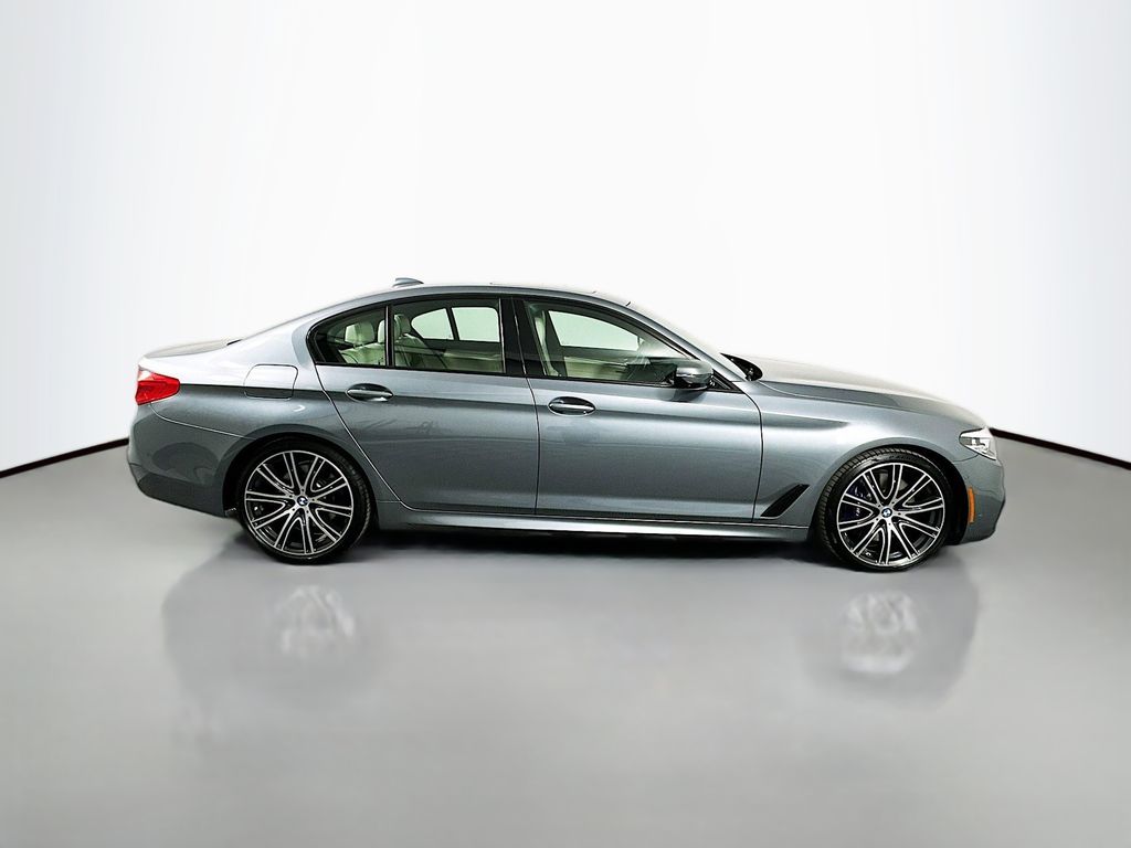 2019 BMW 5 Series 540i 4