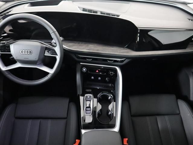 Thumbnail: 2025 Audi Q5 - 14