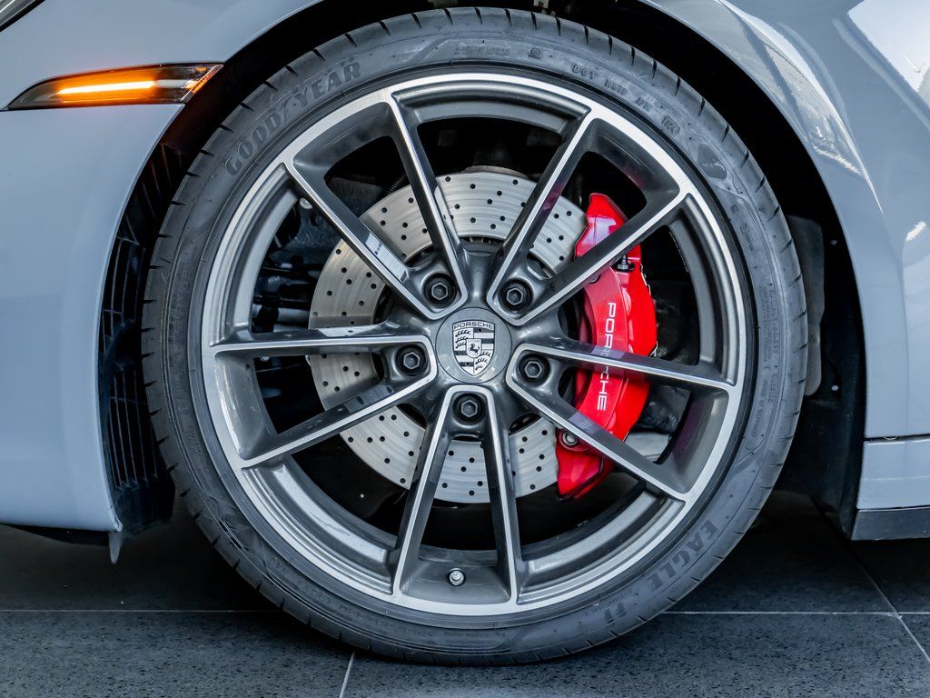 Certified Used 2024  Porsche Carrera 4S image 11
