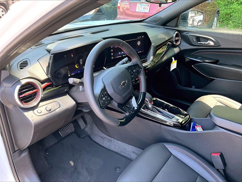 2026 Chevrolet Trax — photo 9