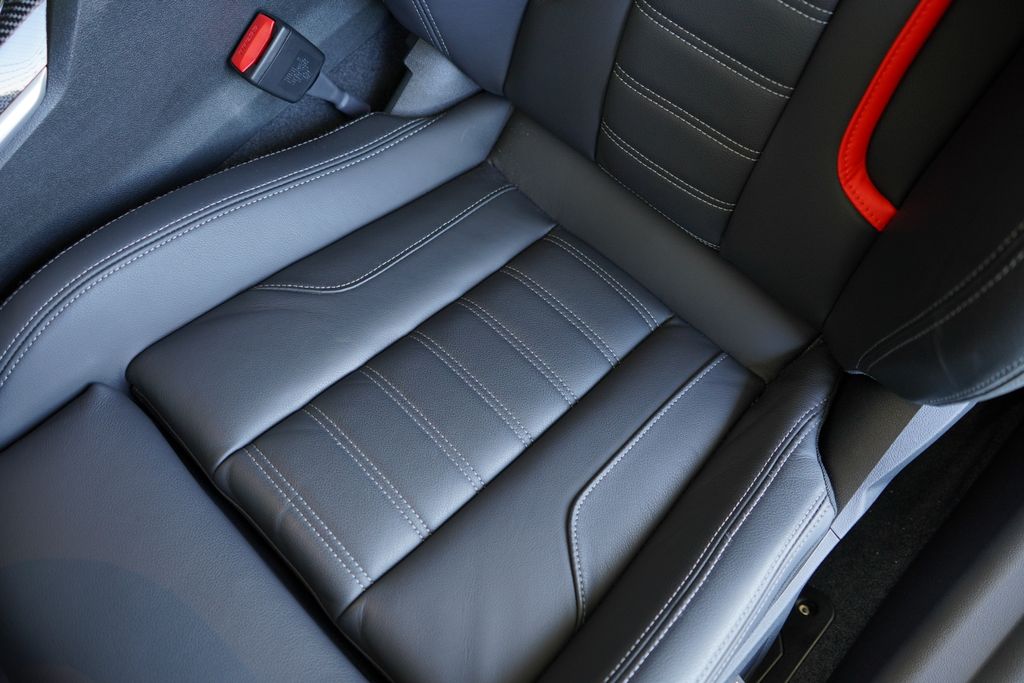 Thumbnail: 2025 BMW M2 - 13