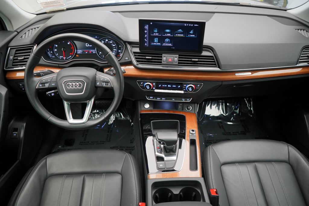 2023 Audi Q5 45 S line Premium 11