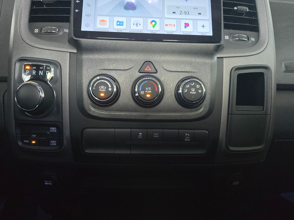 Thumbnail: 2022 RAM 1500 Classic - 16