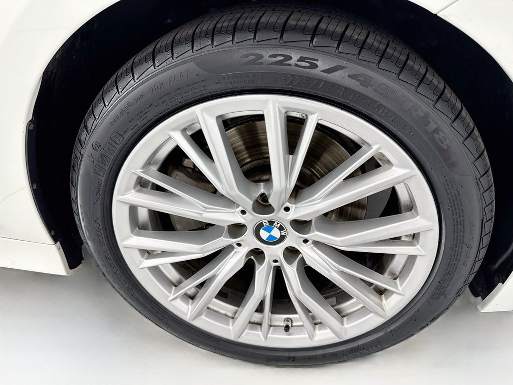 Thumbnail: 2023 BMW 3 Series - 31