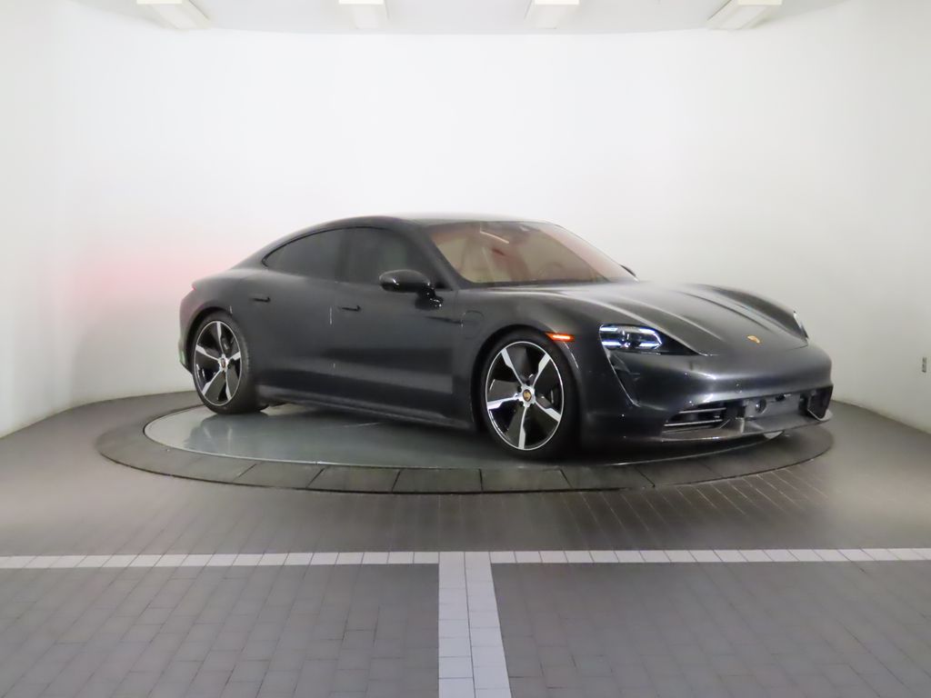 Thumbnail: 2021 Porsche Taycan - 9