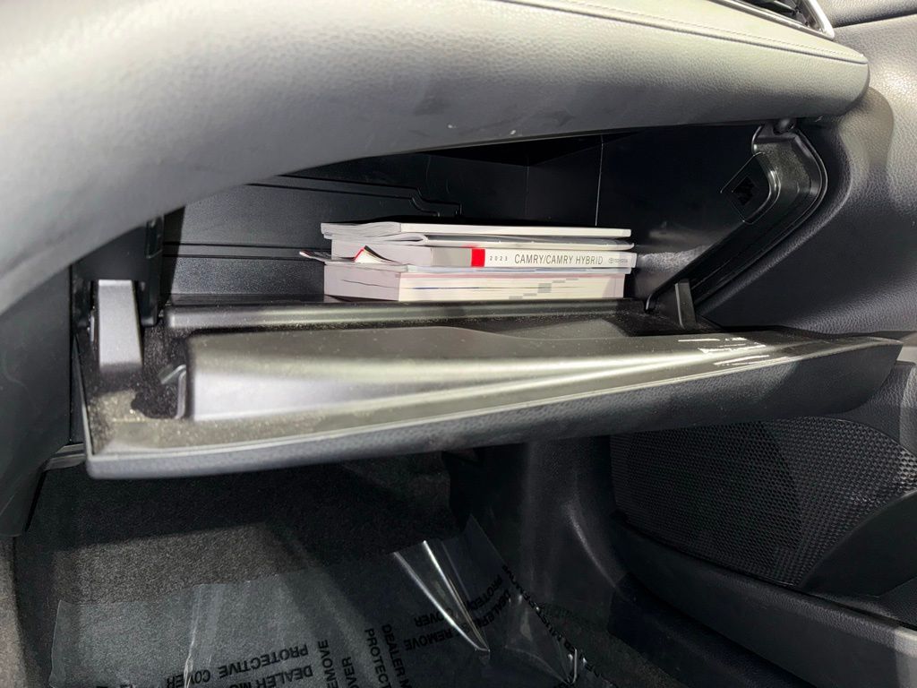 Thumbnail: 2023 Toyota Camry - 26