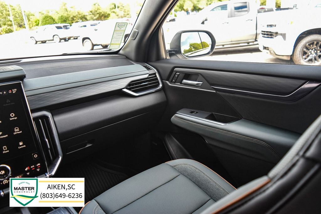 Used 2026 GMC Acadia SUV