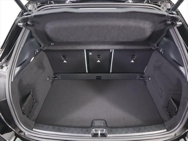 Thumbnail: 2026 Mercedes-Benz GLA - 30