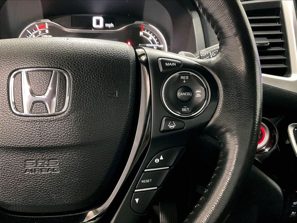 2016 Honda Pilot — photo 25