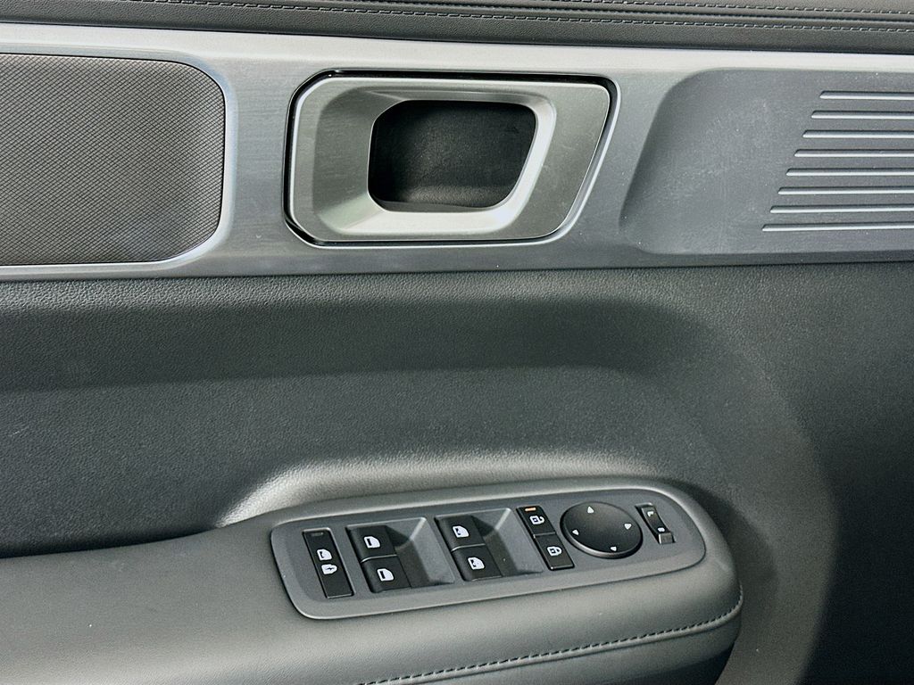 Thumbnail: 2025 Hyundai Santa Fe - 17