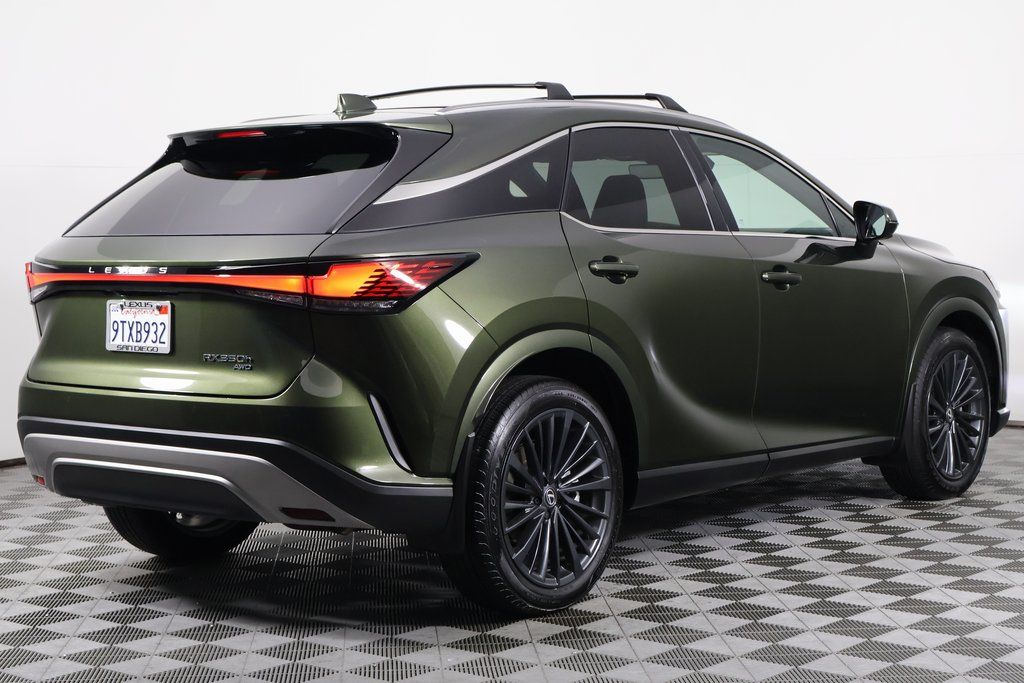 Thumbnail: 2025 Lexus RX - 4