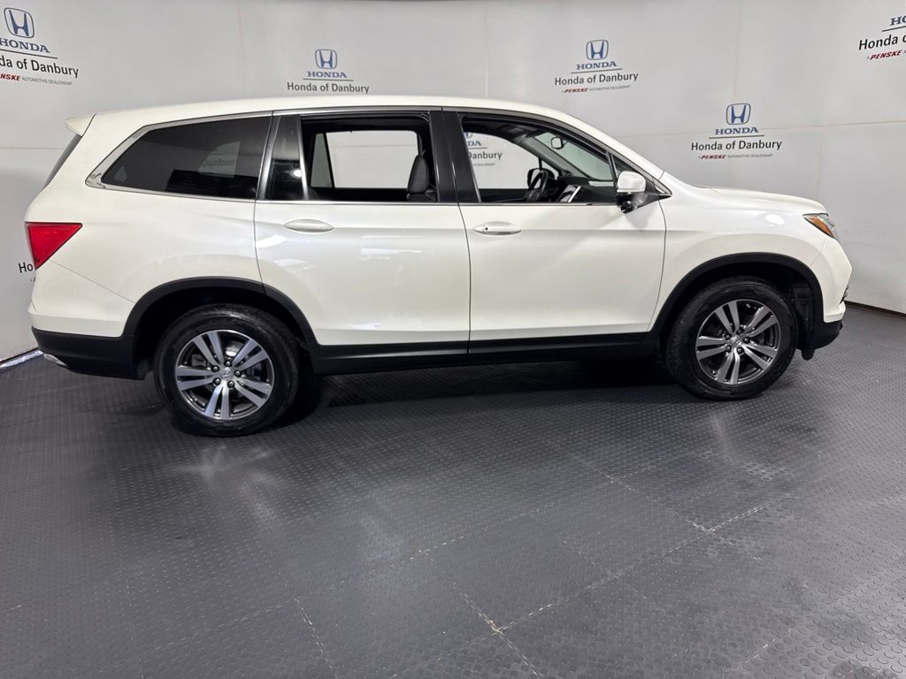 Thumbnail: 2018 Honda Pilot - 3