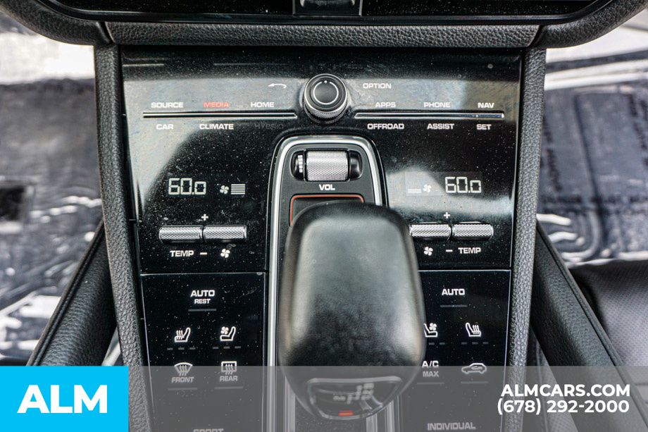 Used 2023 Silver Porsche Base image 42