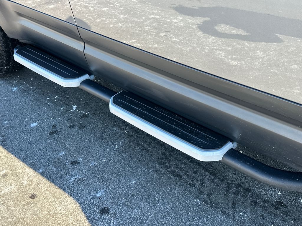 used 2021 Land Rover Defender 110 car, priced at $41,987