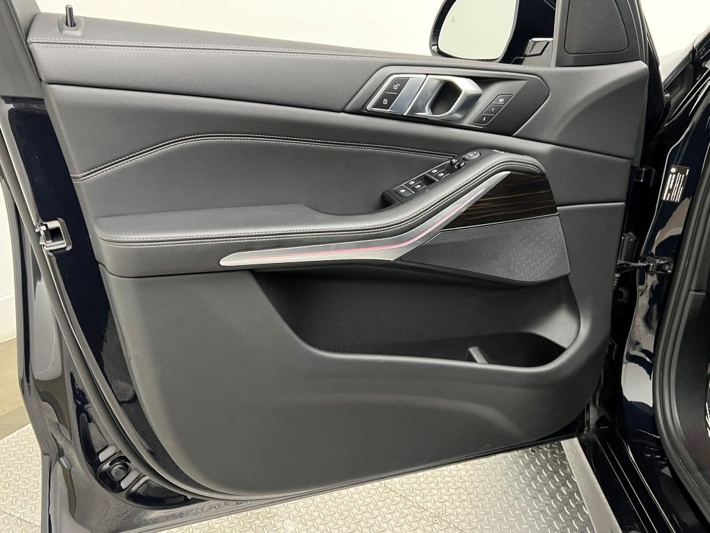 Thumbnail: 2023 BMW X5 - 31