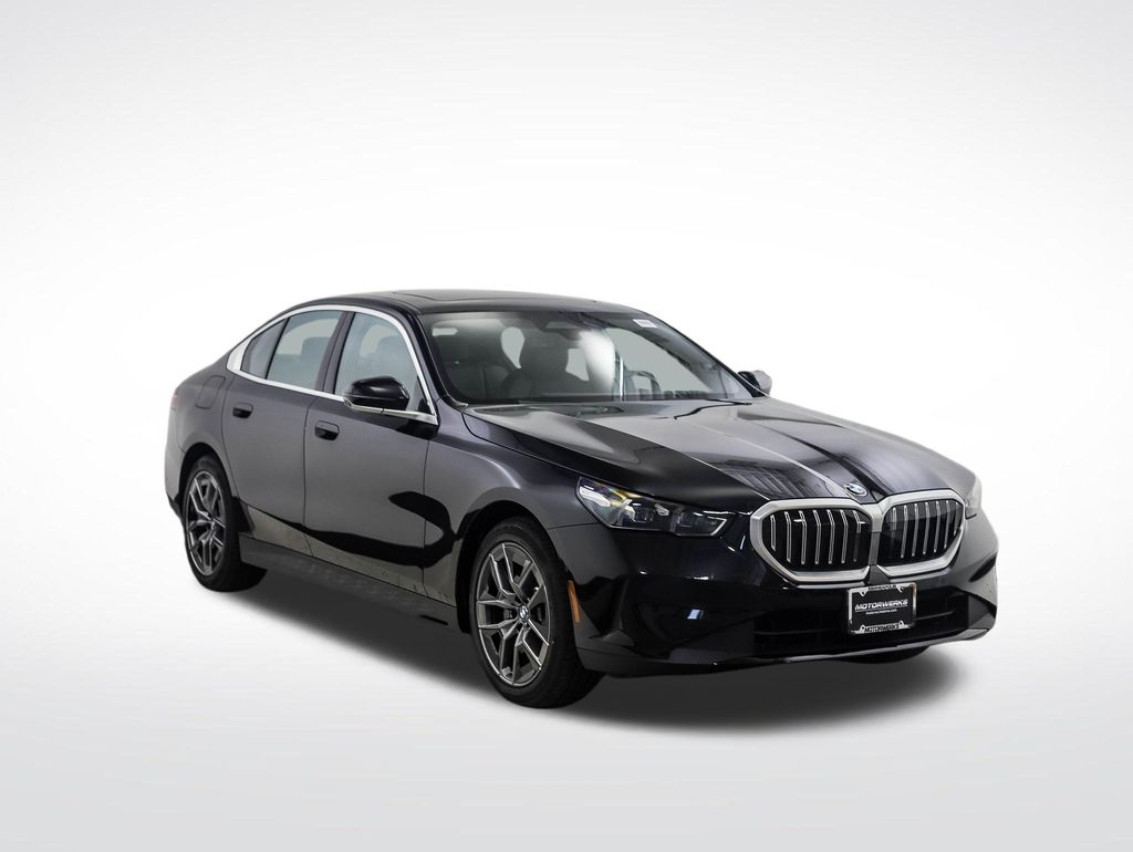 Thumbnail: 2026 BMW 5 Series - 8