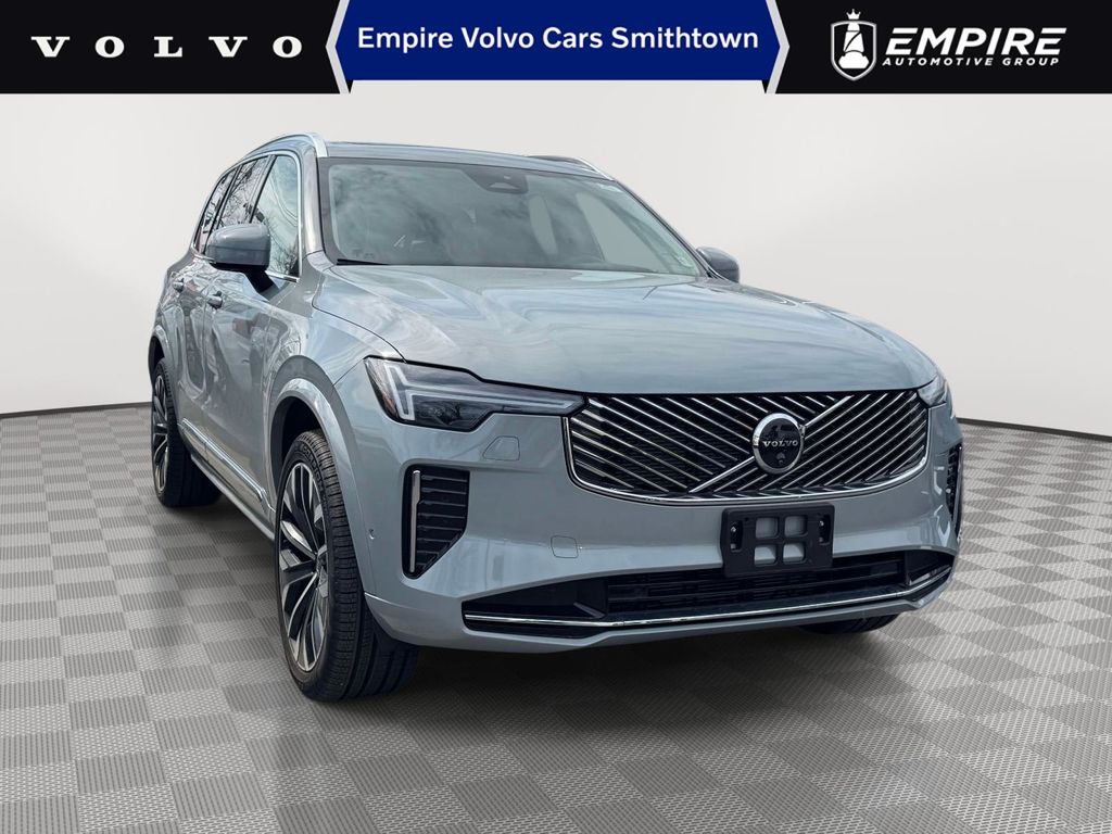 Gray (Vapour Grey Metallic) 2026 Volvo XC90 B6 Plus 7-Passenger AWD SUV / Crossover All-Wheel Drive Automatic