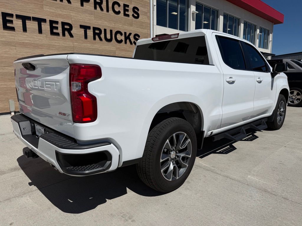 2024 Summit White Chevrolet Silverado 1500 RST 4X4 Truck