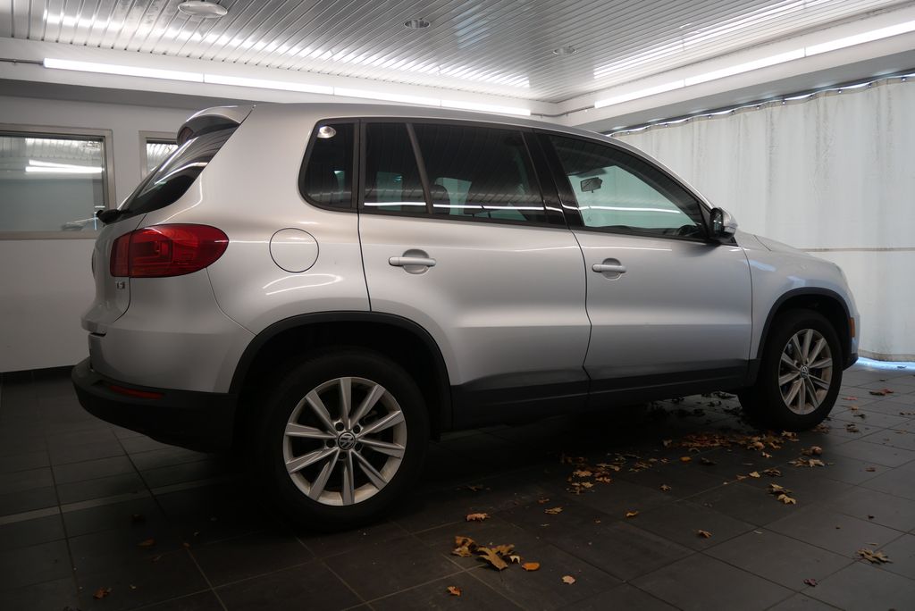 2014 Volkswagen Tiguan SE 7