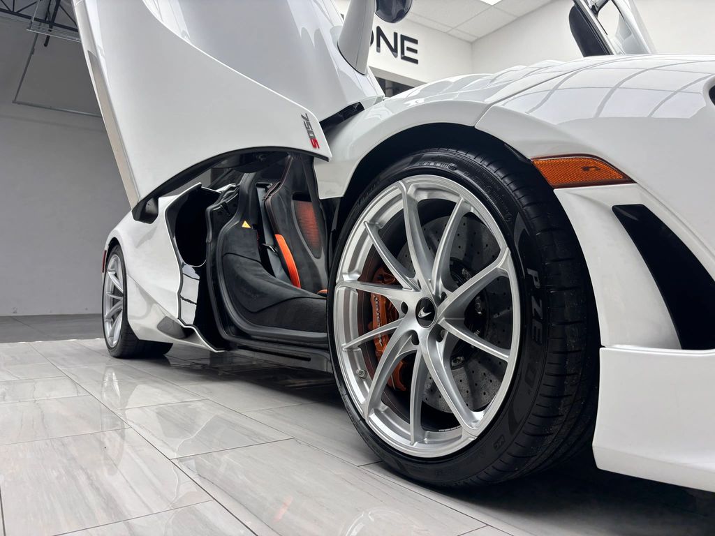 2024 McLaren 750S
