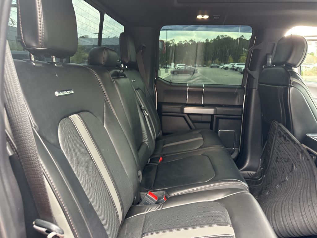 2019 Ingot Silver Metallic Ford Super Duty F-350 DRW Platinum 4X4 Truck
