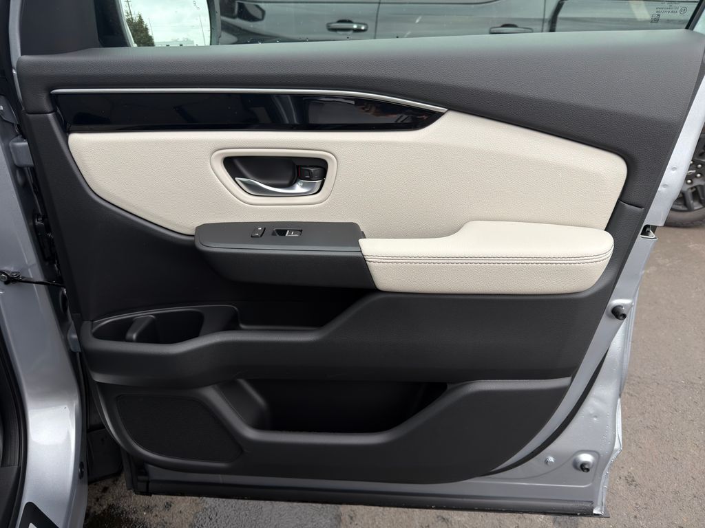 Thumbnail: 2026 Honda Pilot - 26