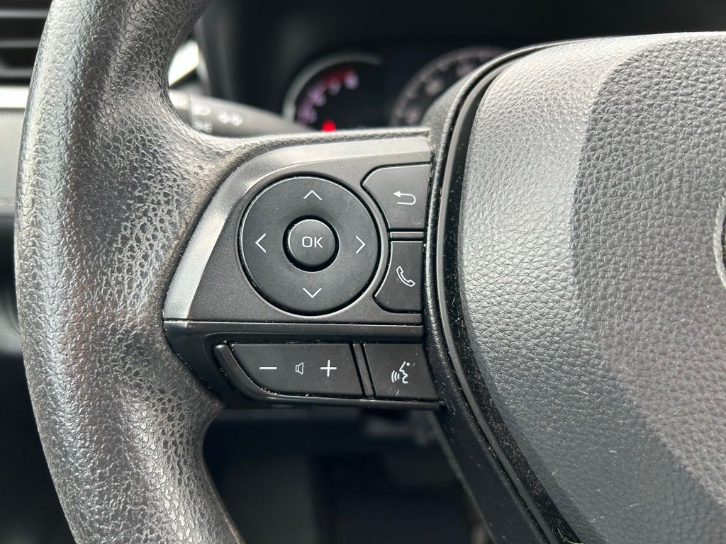 Thumbnail: 2024 Toyota RAV4 - 20