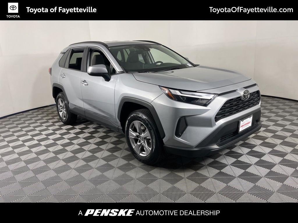 2023 Toyota RAV4 XLE 14