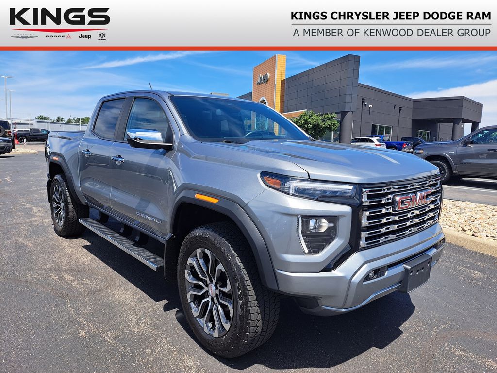 Sterling Metallic 2025 GMC Canyon Pickup Truck Four-Wheel Drive 8-Speed Automatic