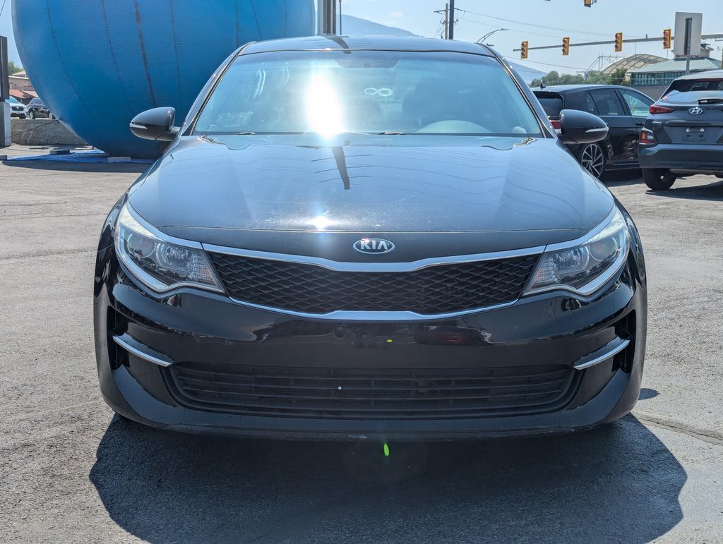 2016 Kia Optima LX 10