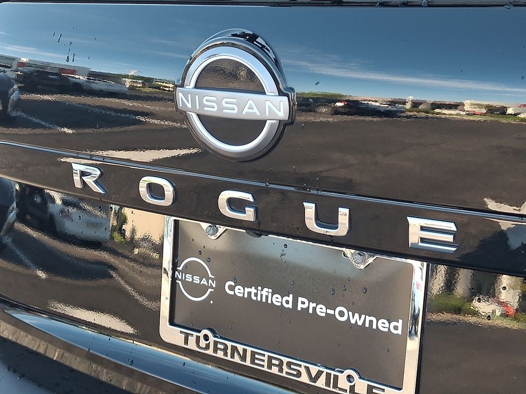Thumbnail: 2023 Nissan Rogue - 30