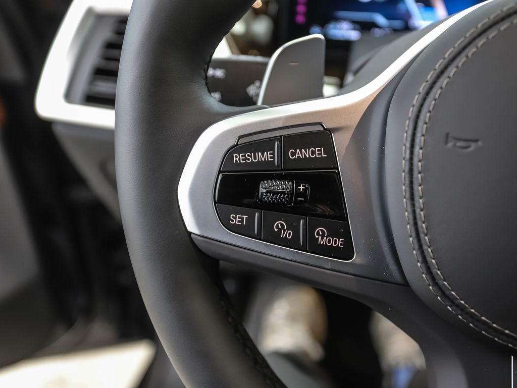 Thumbnail: 2026 BMW X5 - 12