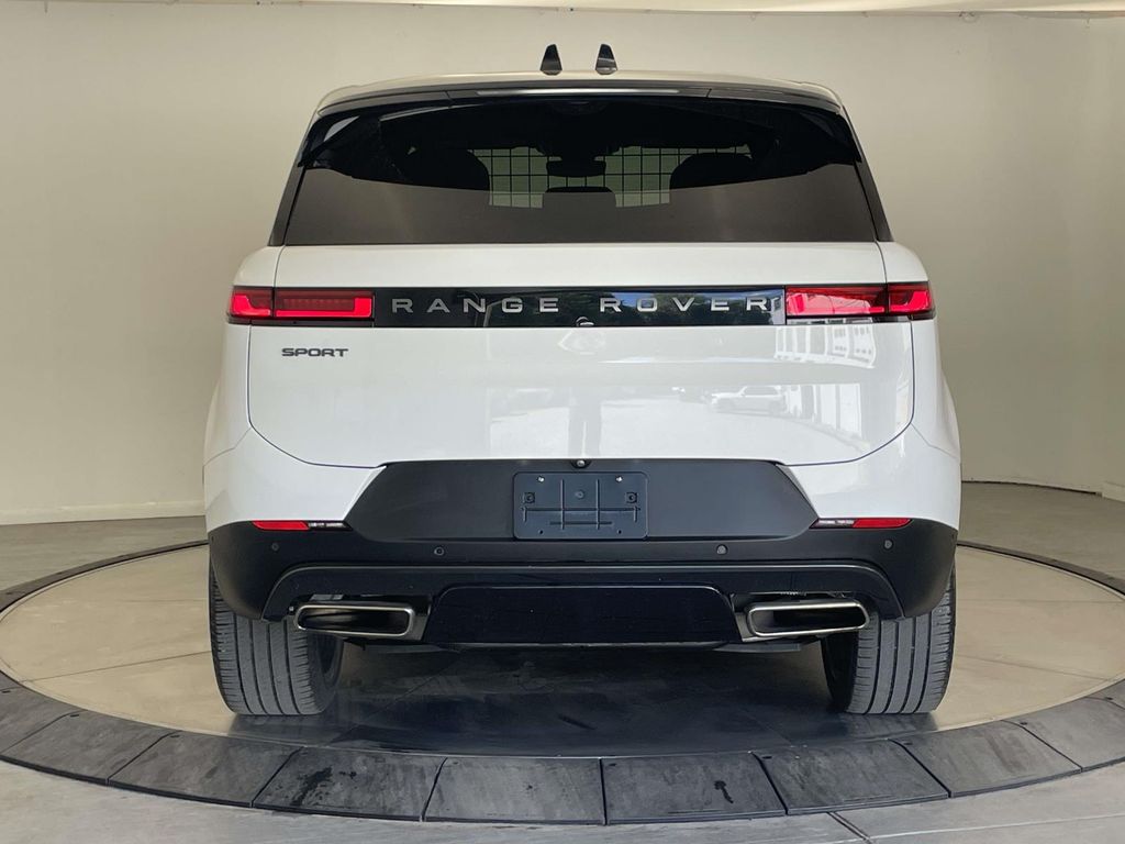 2024 Land Rover Range Rover Sport SE - 5