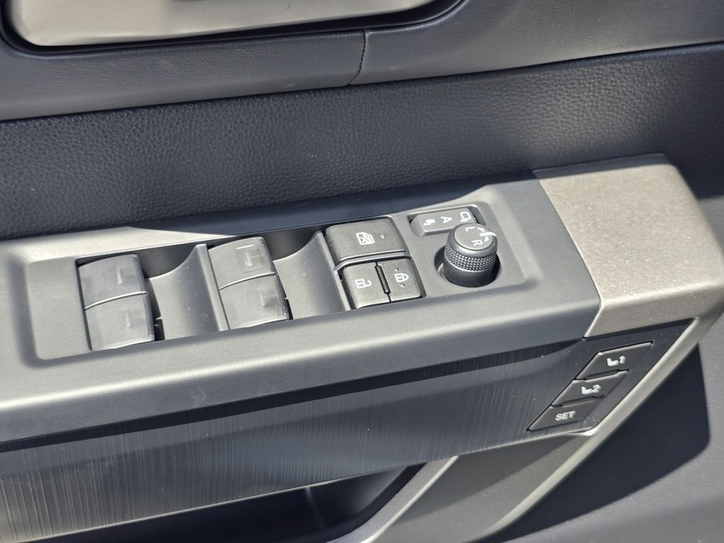 New 2026  Toyota Platinum image 27