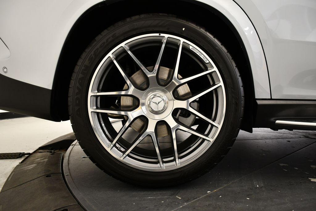 Thumbnail: 2026 Mercedes-Benz GLE - 16