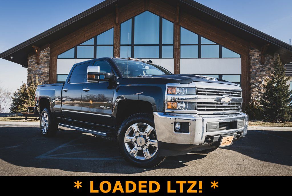 2017 Chevrolet Silverado 2500HD LTZ Crew Cab 4WD