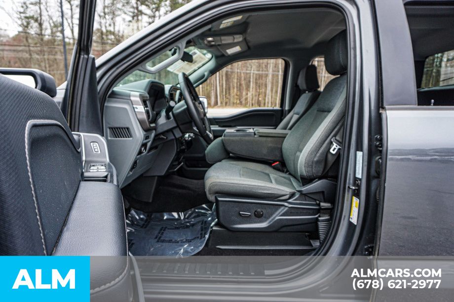 Used 2025 Gray Ford XLT image 19