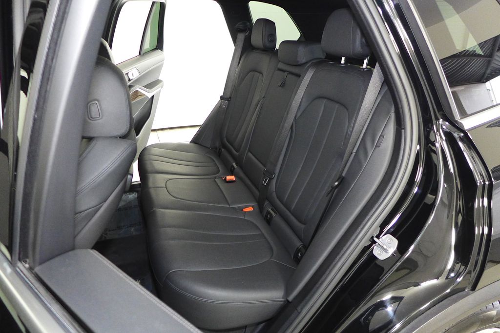 Thumbnail: 2020 BMW X5 - 21