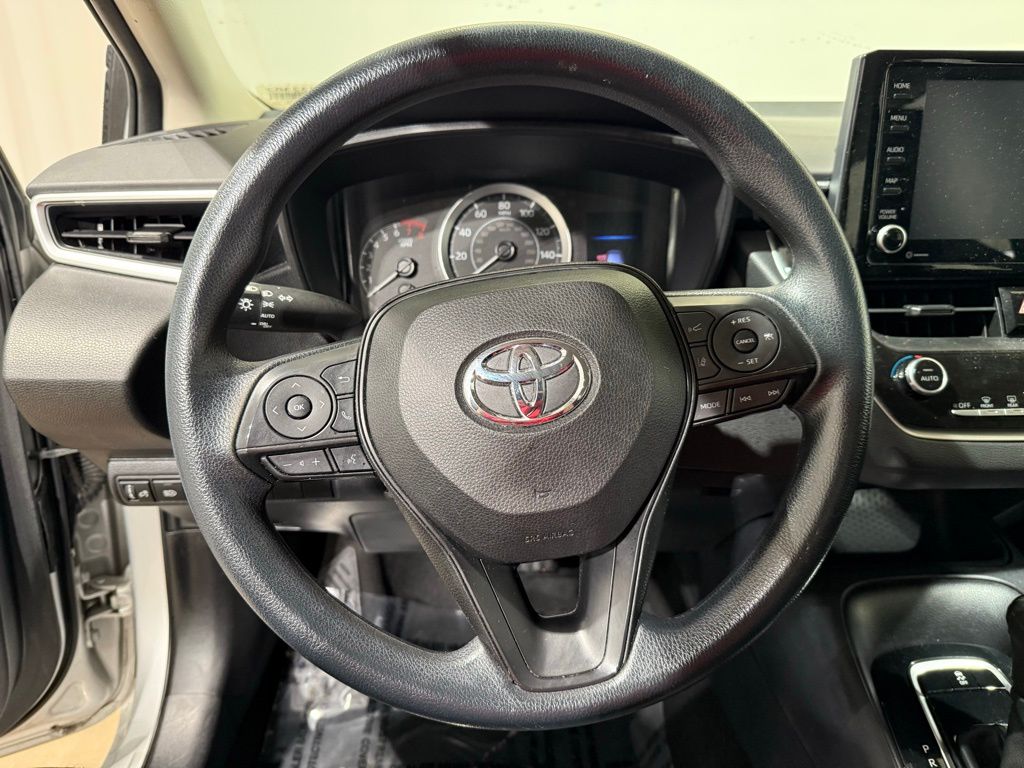 2022 Toyota Corolla LE 20