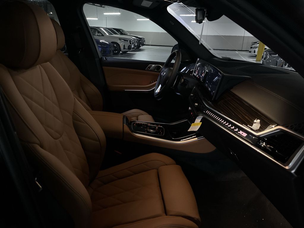 Thumbnail: 2026 BMW X5 - 25